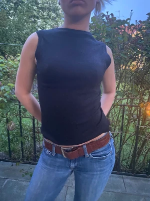Svart topp - Skit snygg svart topp