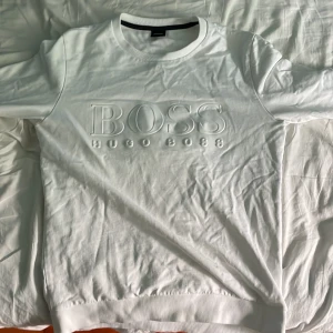 Hugo boss tröja  - Storlek s, bra skick 