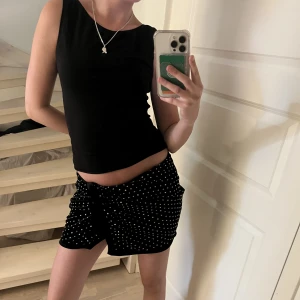 Nitkjol  - Säljer denna superfina kjolen från zara💞köp direkt 150kr 