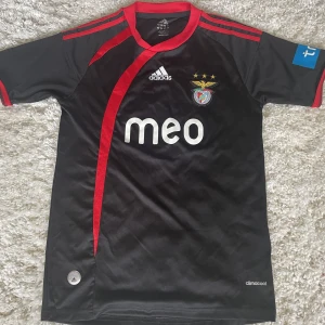 Benfica tröja - Storlek S