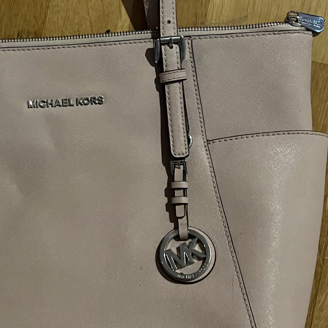 MICHAEL KORS designer handväska - 91