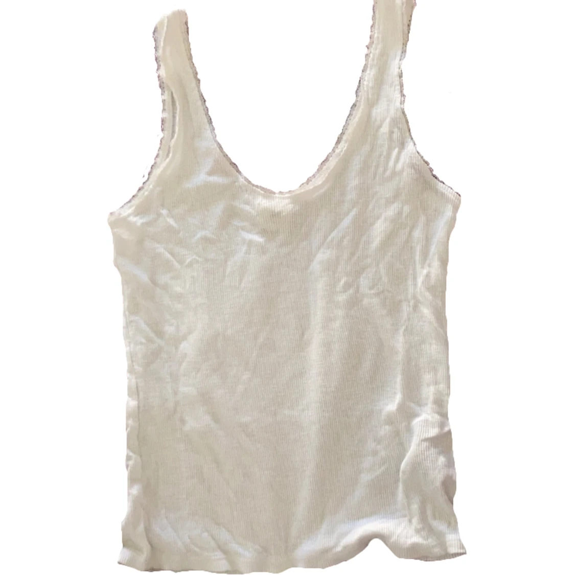 Vitt linne med spets