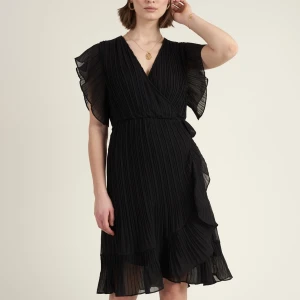 Second Female klänning - Mounce wrap dress. Nypris: 1399kr  
