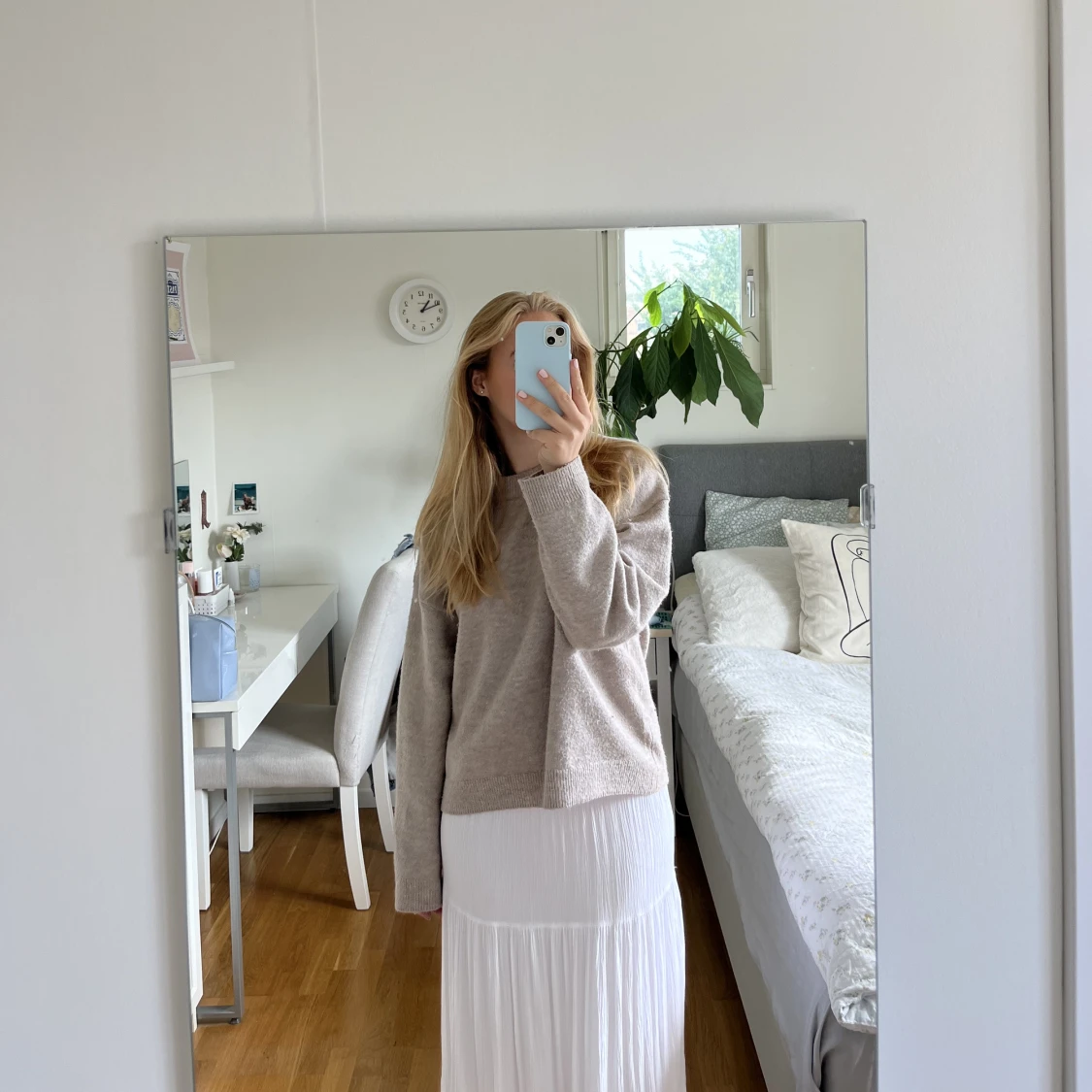 Beige stickad tröja 