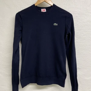 Lacoste tröja  - Lacoste tröja  Storlek XS