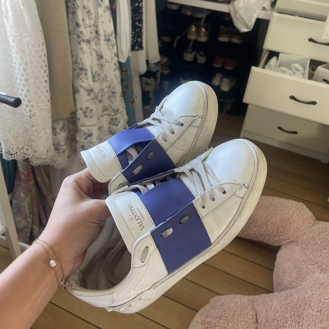 Valentino sneakers - 90