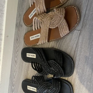 Steve madden sandaler  - Använda 1 gång stl 38 500kr paret 