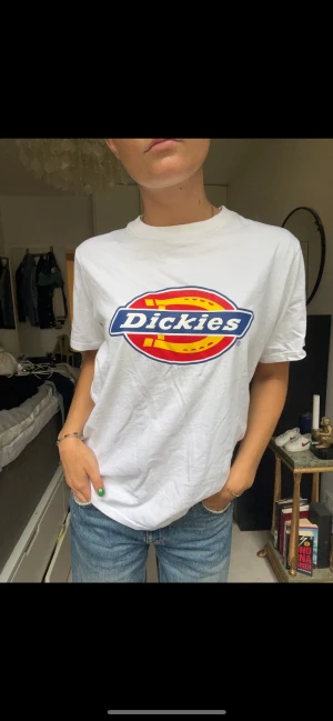 Dickies t-shirt - Möts upp i Stockholm, köpare står för eventuell frakt 🐤