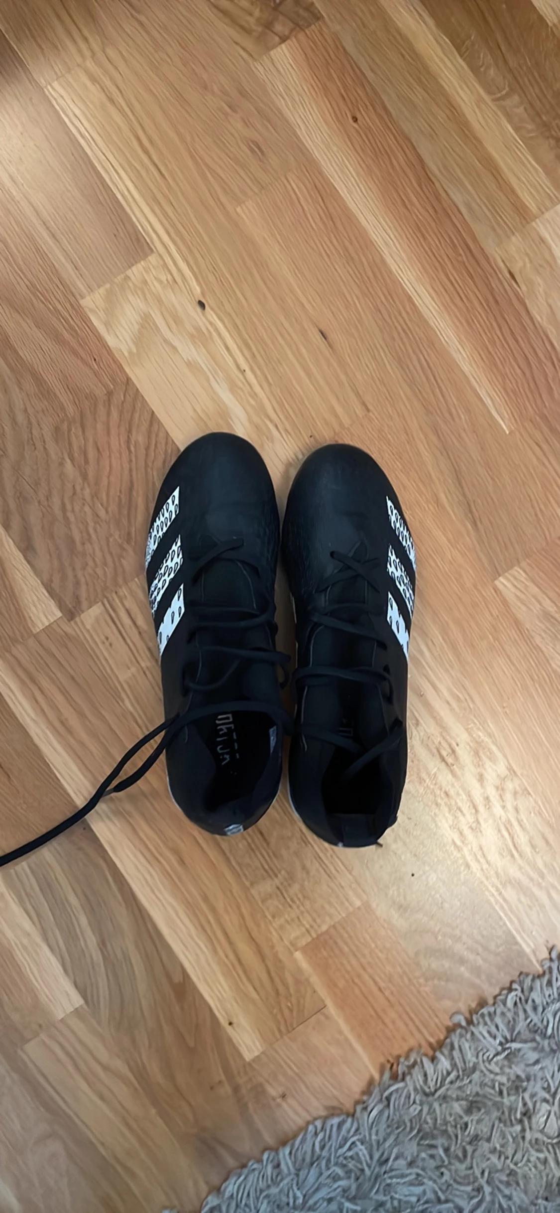 Adidas fotbolls skor  - 90