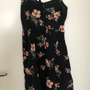 Klänning - 100% viskos