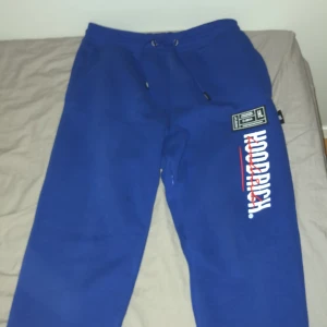 Hoodrich - Helt oanvända! Ny pris 800, mitt pris 500 men kan diskuteras. Storlek S men funkar även XS