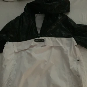 En ellesse jacka - Ellesse jacka använd fyra gånger 