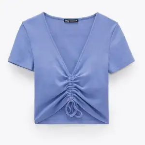 Zara Crop top blå ny, passar XS
