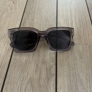 Solglasögon  - Solglasögon från ur&penn