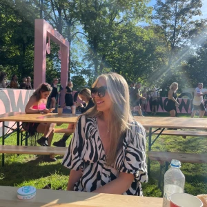 Klänning  - En långklänning ifrån HM i Stl: S. Är ca 173 cm. Knappt använd. 