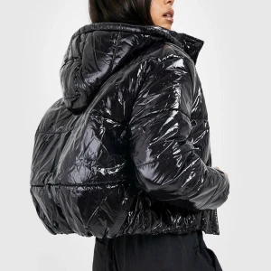 Jacka - Jag säljer min jacka från boohoo aldrig använd har kvar prislappen köpt för 1260 