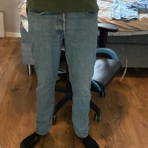 Arket Jeans - Arket jeans Bra skick inga fläckar Storlek 32/34