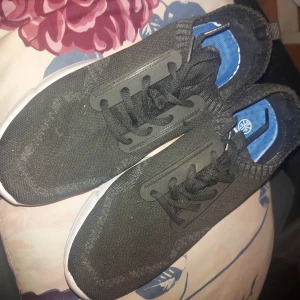 Snekers  - Oansvända snekers. Mjuk komfort