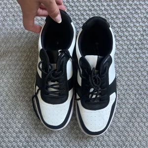 Sneakers  - Sneakers från zalando i storlek 39