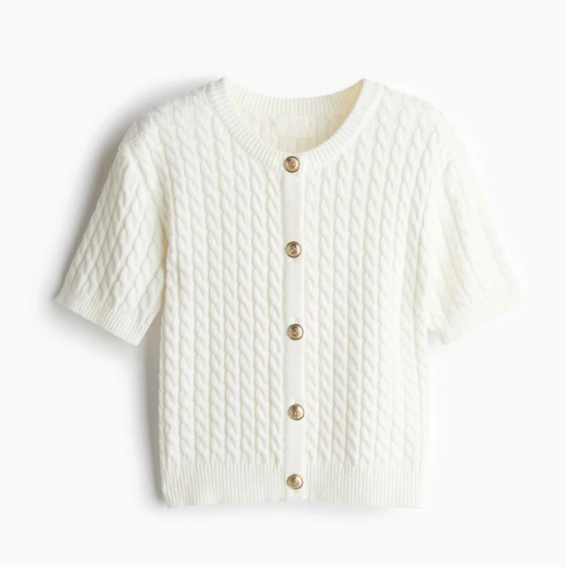 Vit stickad kofta med korta ärmar