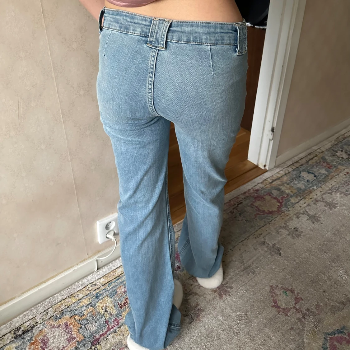 slutsålda hm flare low waist jeans - 90