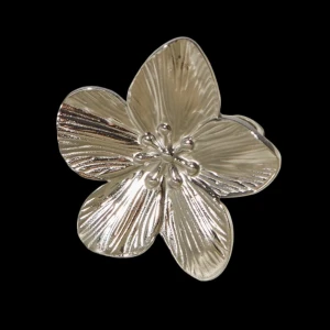 Ring - Fin Blom ring Finns i Guld/Silver Justerbar  89kr/st eller 169kr för två! Modell 160