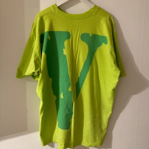 Vlone x Asap Rocky sweden merch t-shirt - Använd vid två tillfällen, nyskick
