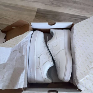 Nike Air Force  - Helt nya, 42