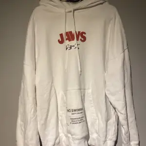 En jaws hoodie ärvde den men har aldrig använt