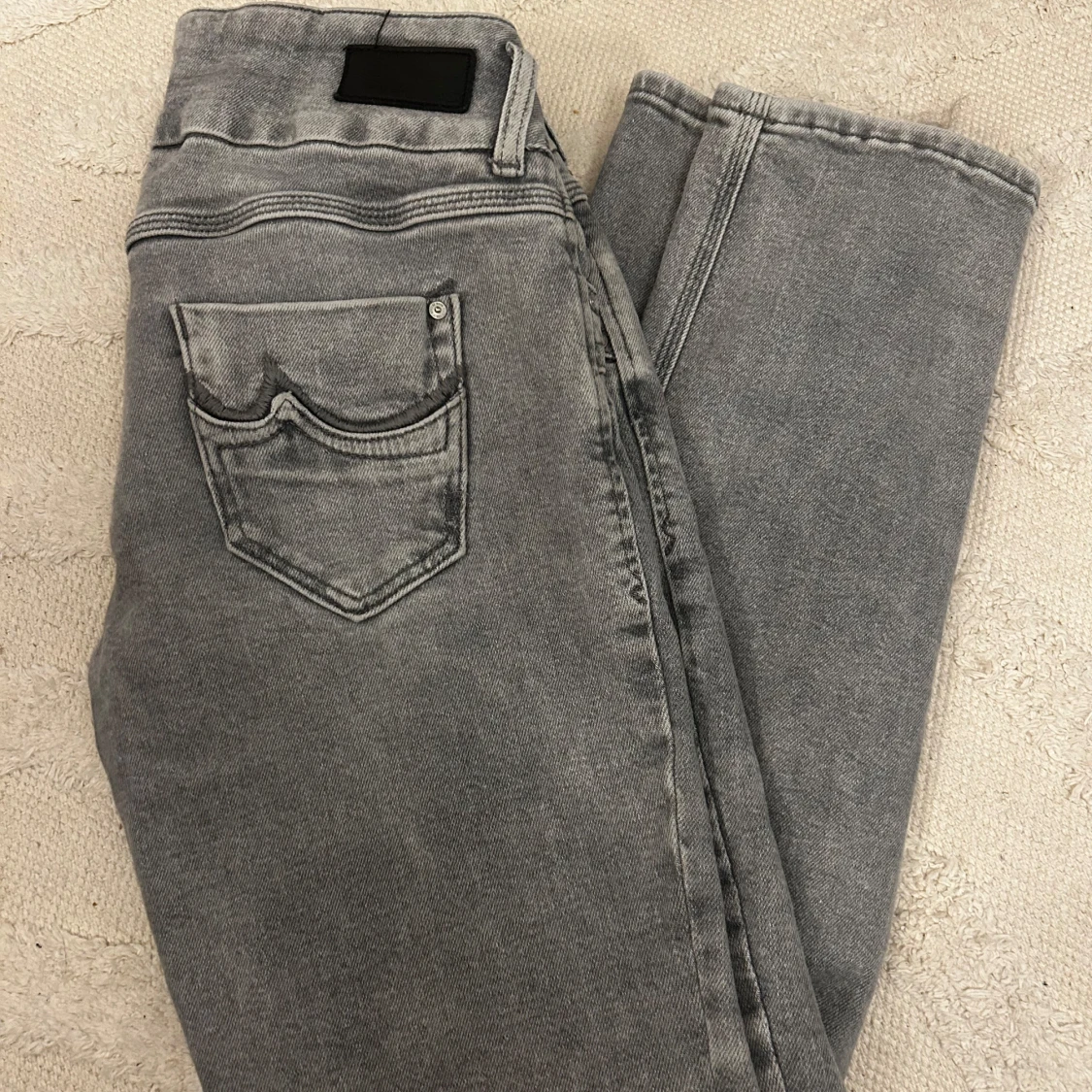 Grå jeans från LTB - 91