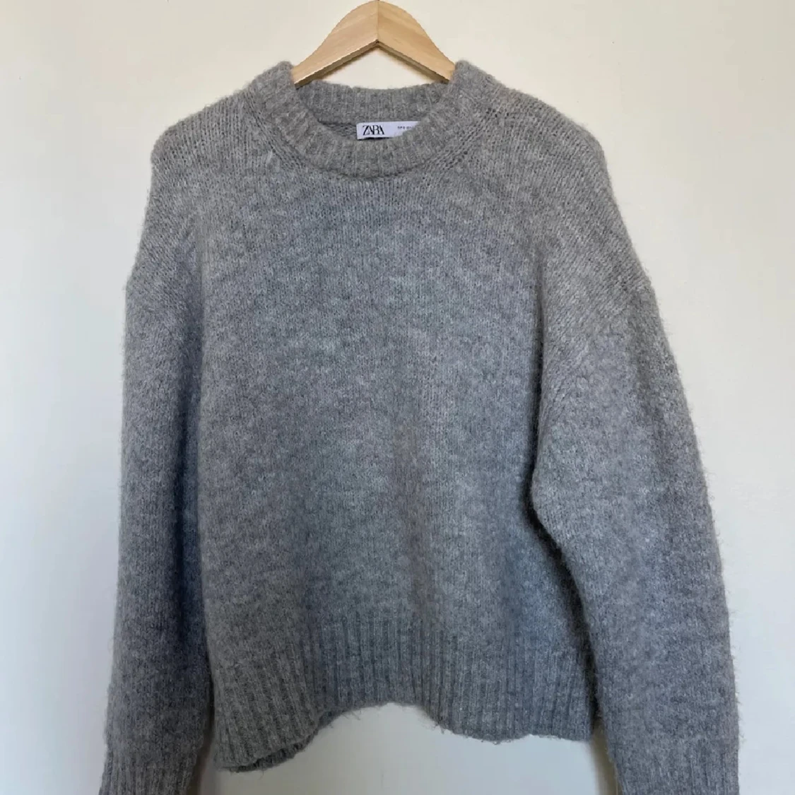 Mysig stickad tröja