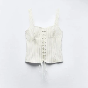 Zara topp - Snygg topp från Zara💗💗 Endast använd en gång Skriv för fler bilder m.m💗💗 