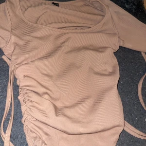 Gina tricot - Helt ny