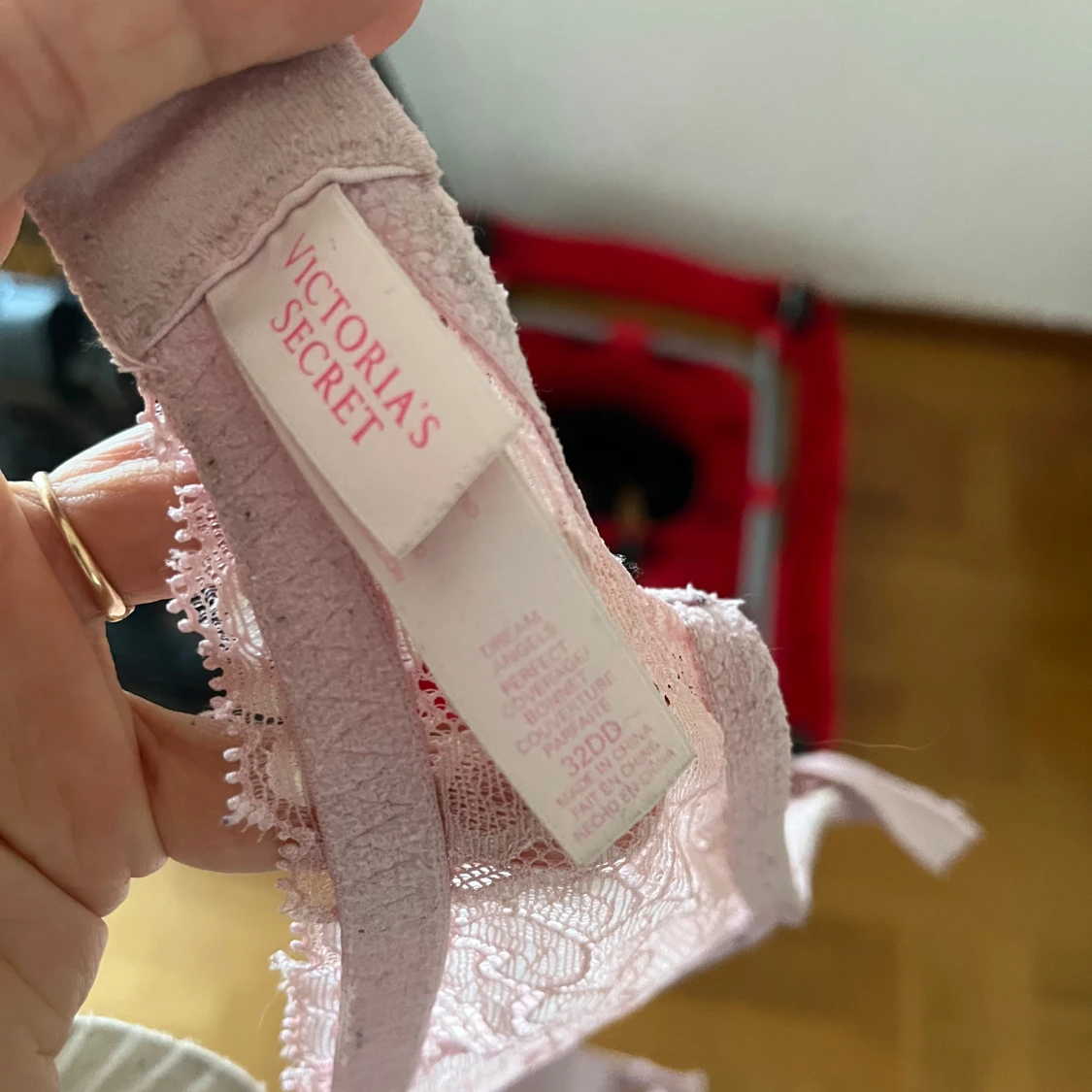 Victorias secret bh rosa med spets storlek 32DD 70E - 92