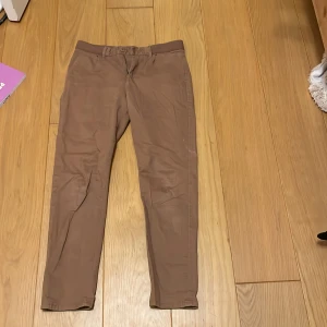Byxor - Lite smutsiga men i ganska hårt skick 