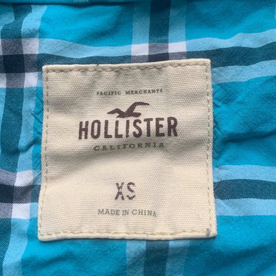 Blå rutig skjorta från Hollister - 1