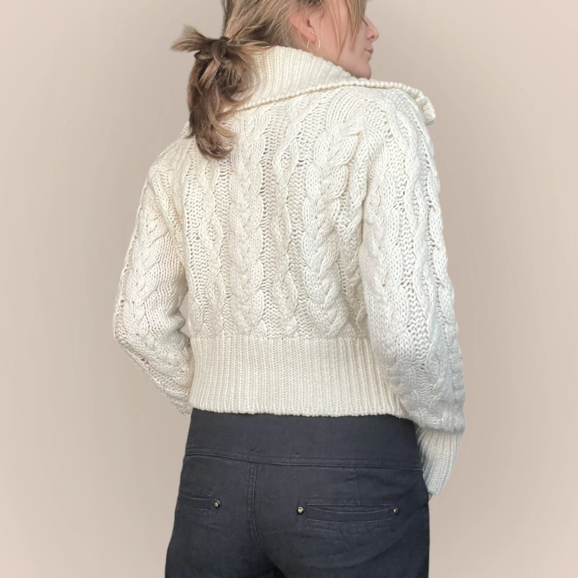 Vit stickad kofta från EDC - 1