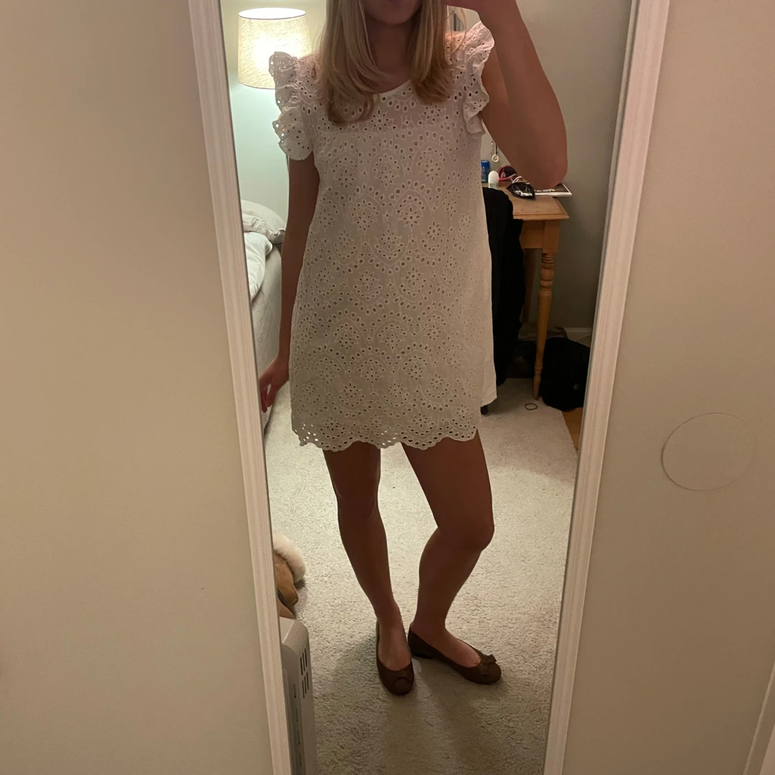 Vit spetsklänning - 1