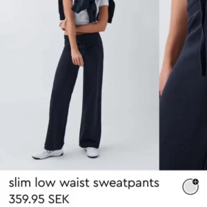 Gina Tricot mjukisbyxor  - Marinblåa lågmjidade mjukisbyxor från Gina Tricot stl Xs! Som nya. Nypris 359kr säljer för 150kr