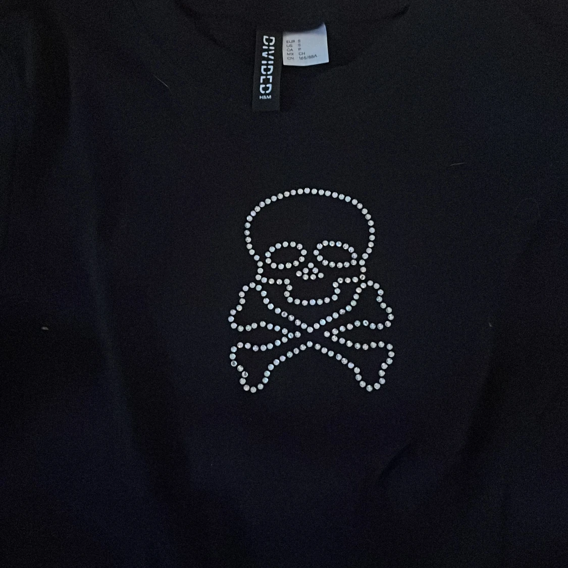 T-shirt med döskalle  - 1