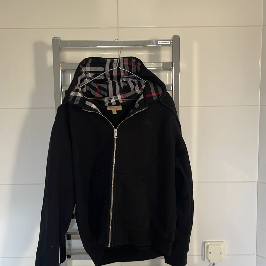 Svart hoodie från Burberry