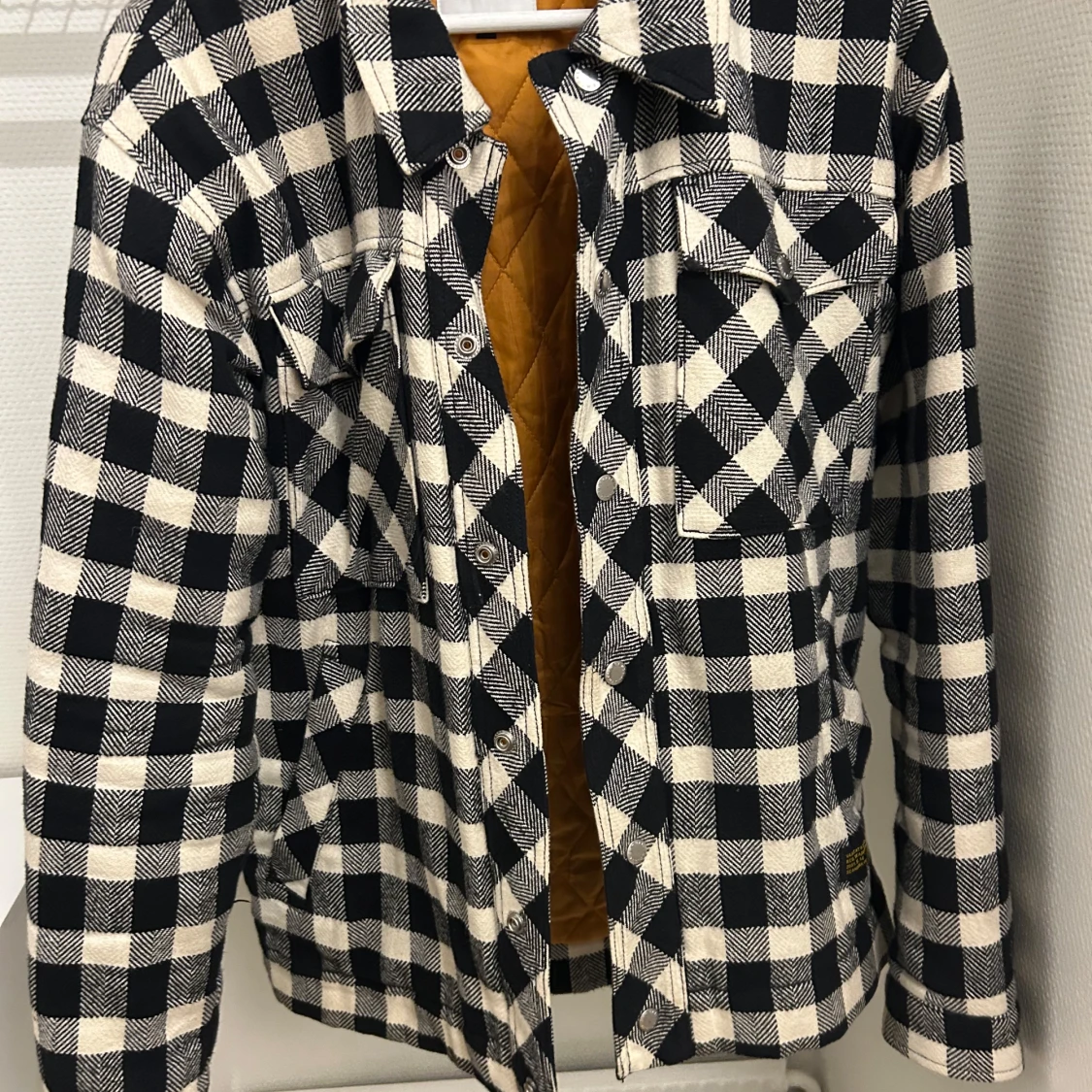 Svartvit rutig jacka från Vaillent - 3