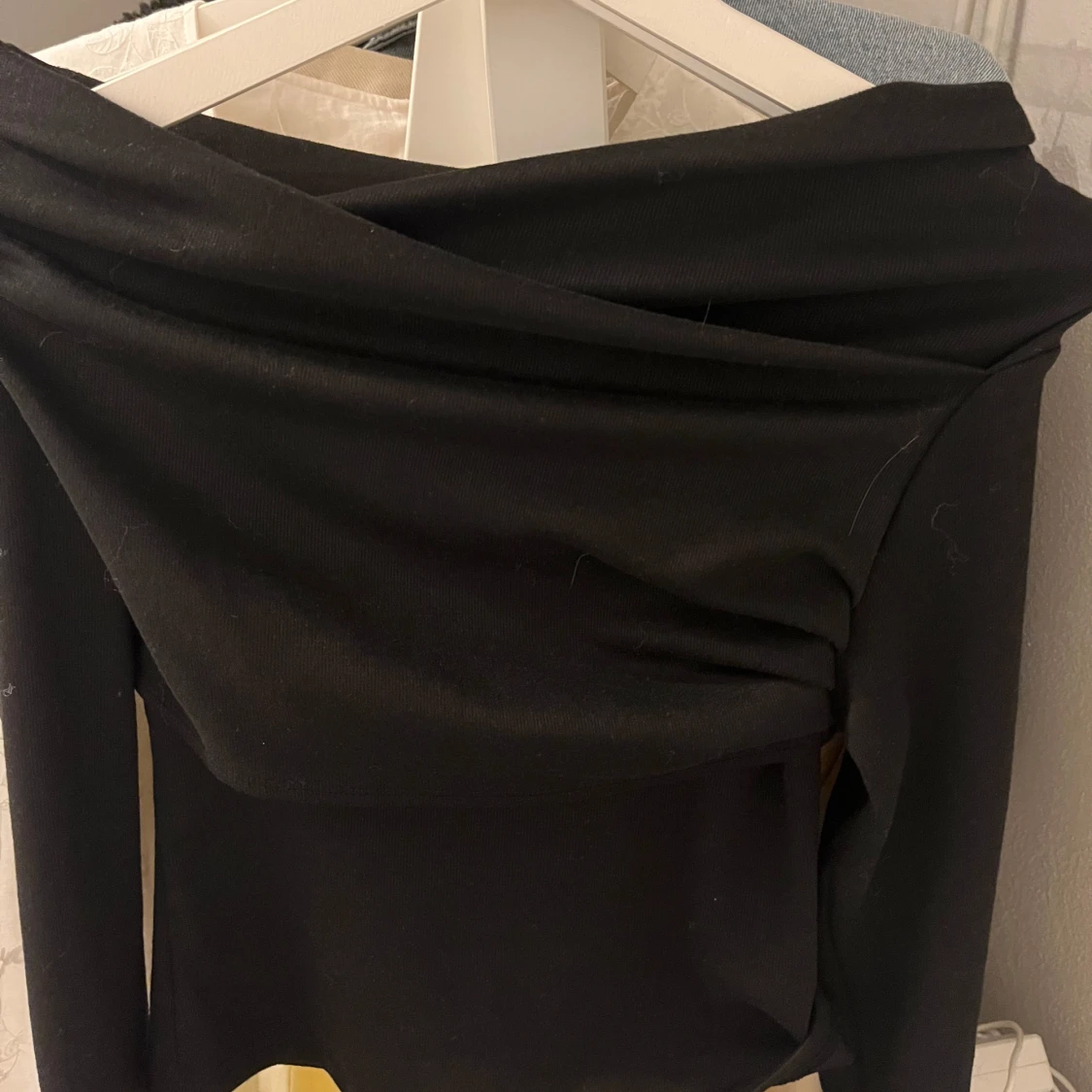 Svart offshoulder topp - 1