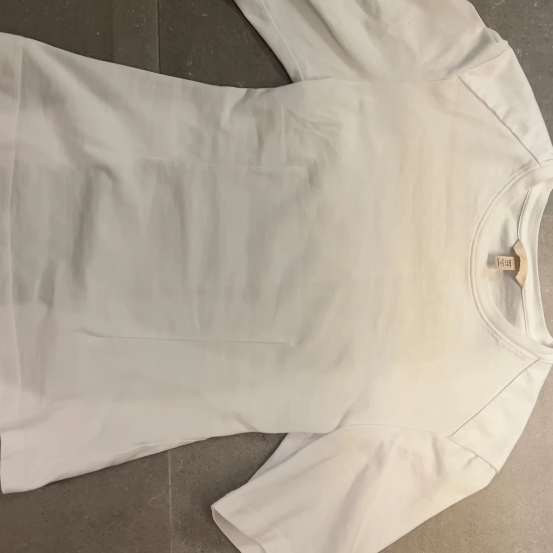 Vit t-shirt från H&M - 91