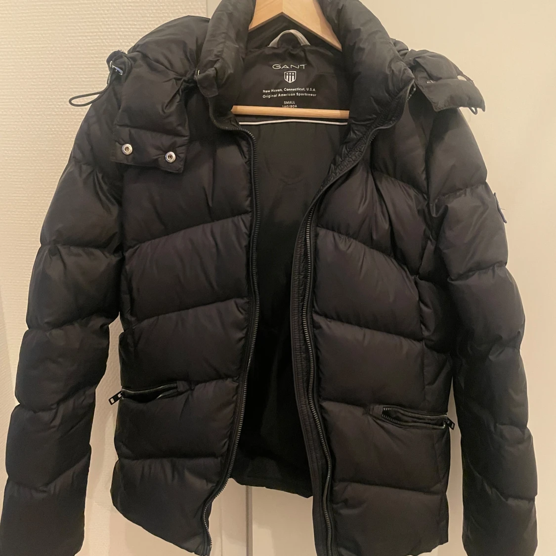 Svart dunjacka från GANT