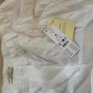 Vita linneshorts - Helt oanvända