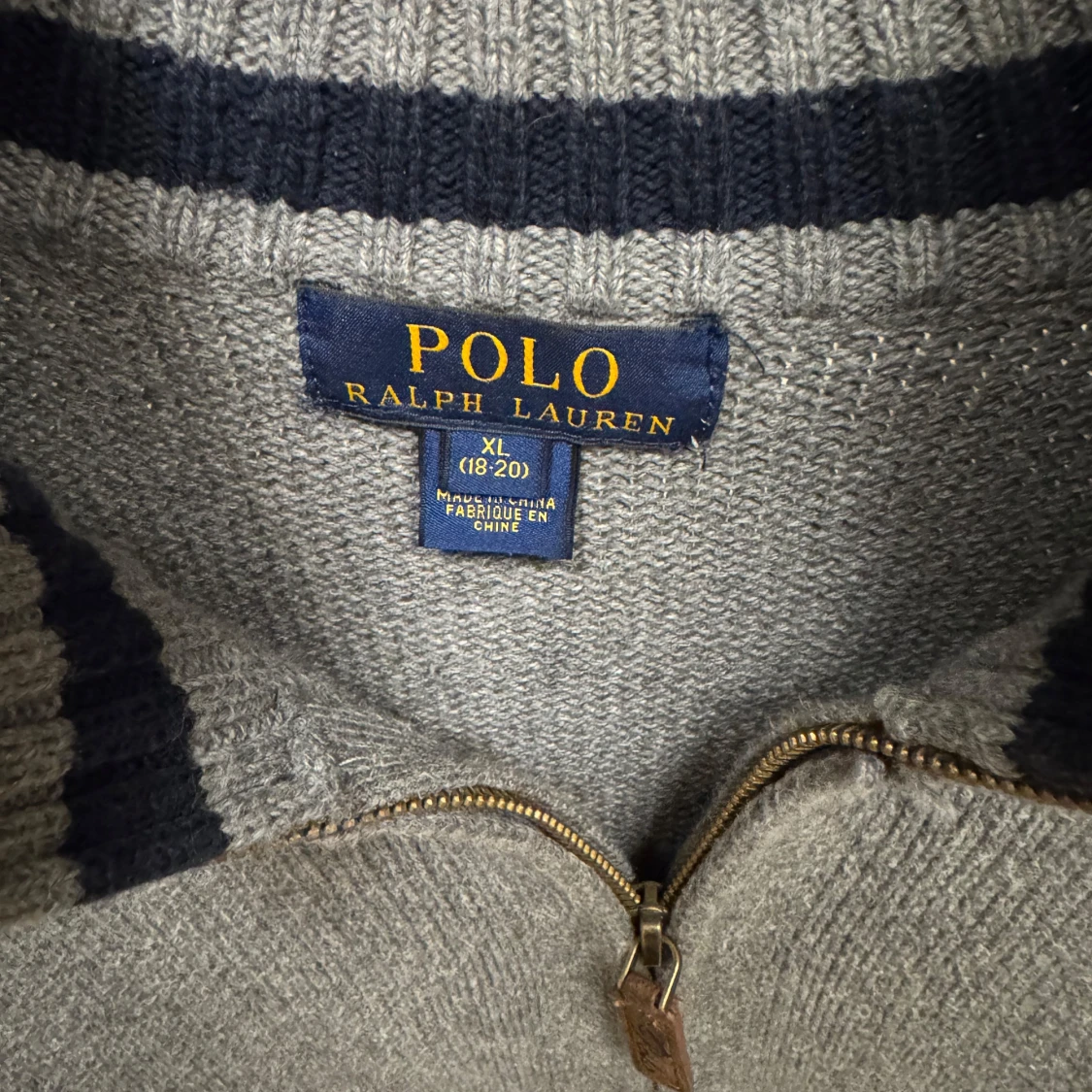 Grå stickad tröja från Polo Ralph Lauren - 90