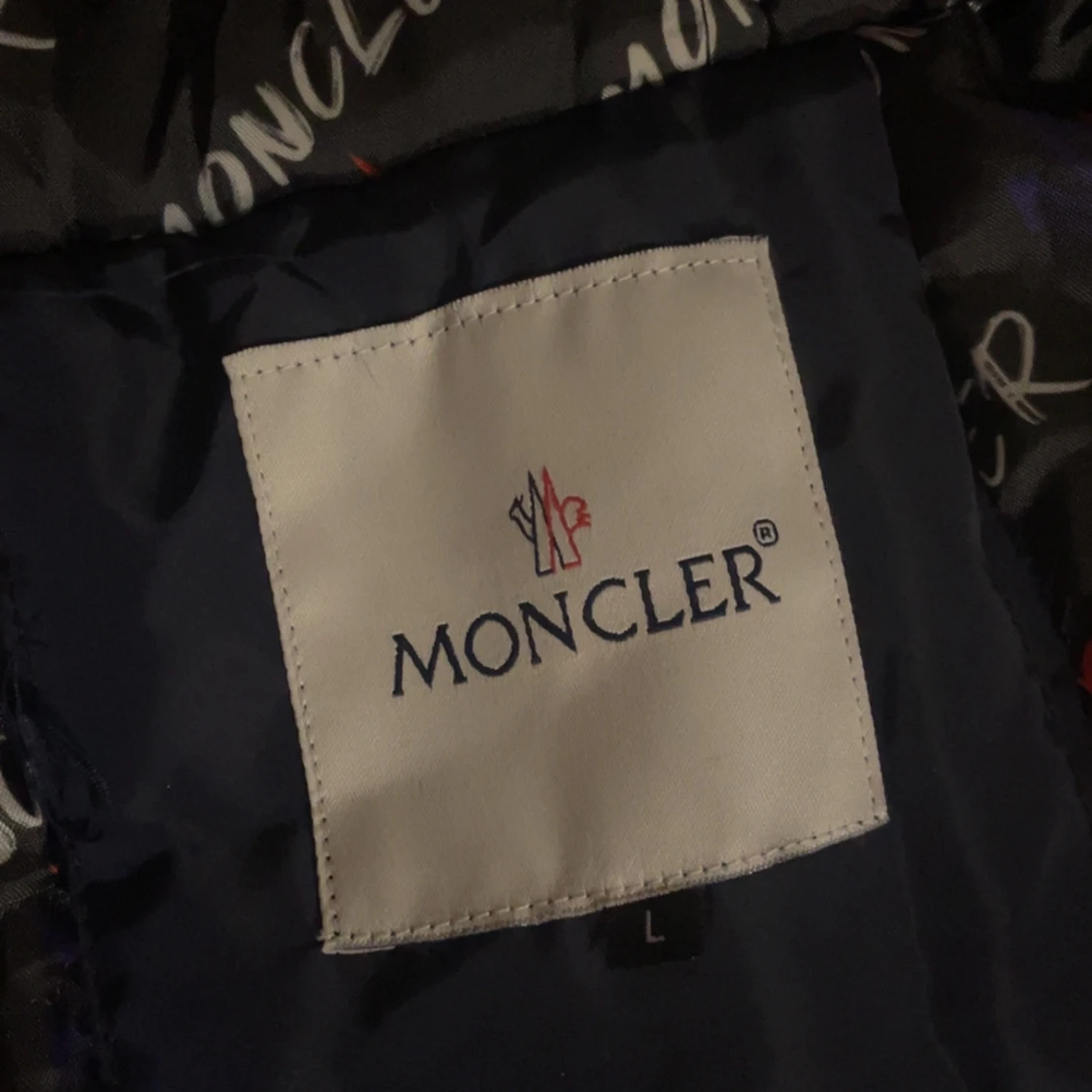 Mörkblå jacka från Moncler - 91
