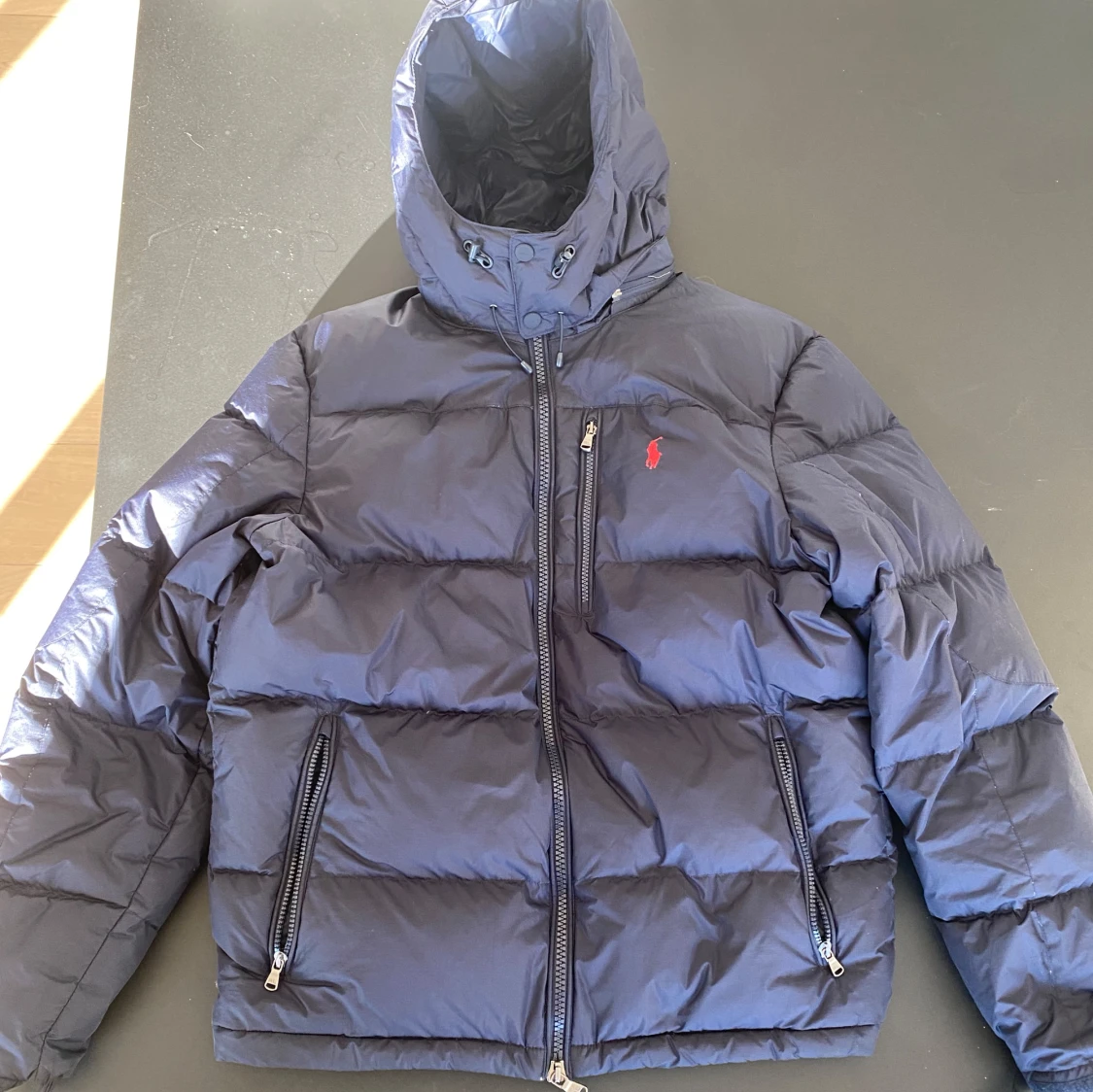 Mörkblå dunjacka från Polo Ralph Lauren