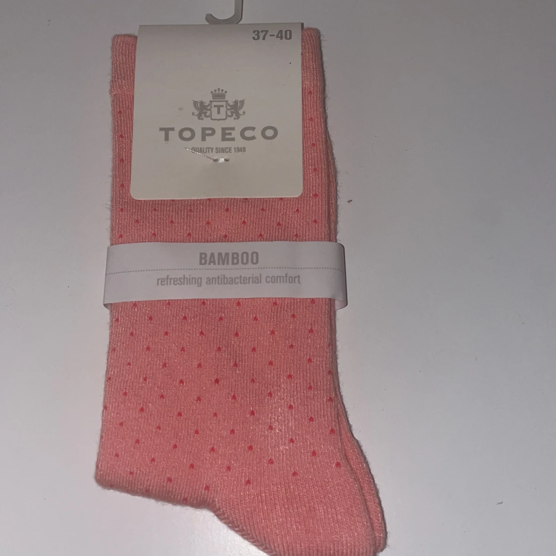 Rosa strumpor från Topeco